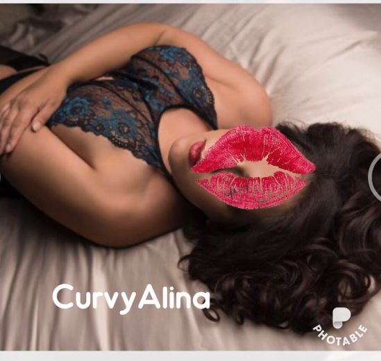 Curvy Alina